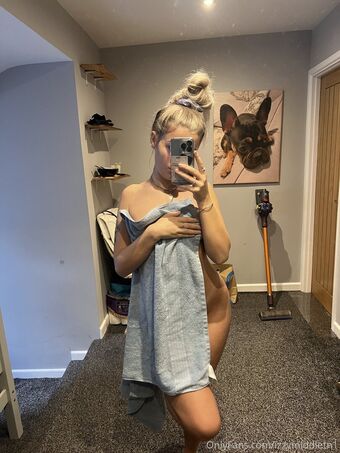 Izzymiddltn Nackt Leaks OnlyFans Foto 18