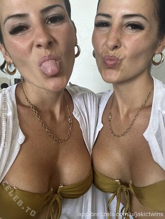 Jakic Twins