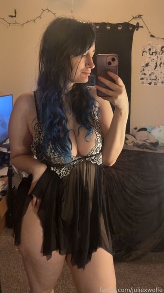 Juliexwolfe Nackt Leaks OnlyFans Foto 4