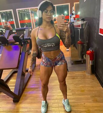 Jully Oliveira