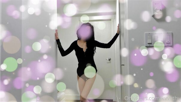 kvvvthy Nackt Leaks OnlyFans Foto 6