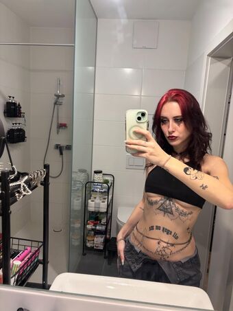 _laechle_ Nackt Leaks OnlyFans Foto 1