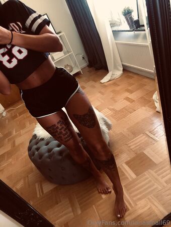 lanasmall69