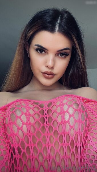 Lara Winter