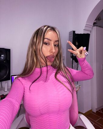 larataylorbb Nackt Leaks OnlyFans Foto 9
