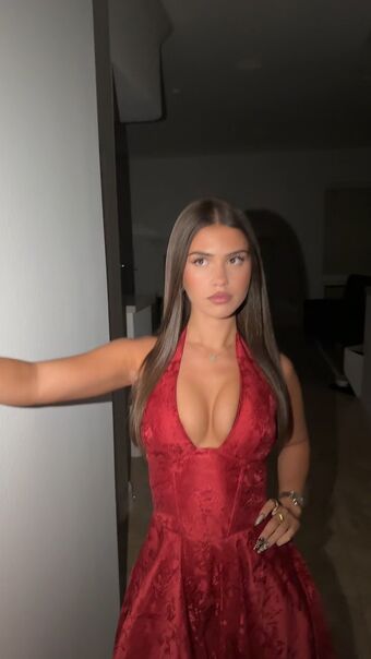Leah Halton