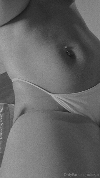 lekja Nackt Leaks OnlyFans Foto 8