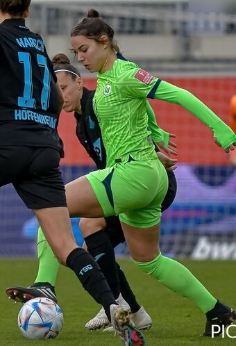 Lena Oberdorf Nackt Leaks OnlyFans Foto 7