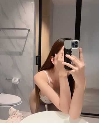 lilly_kamolnicha