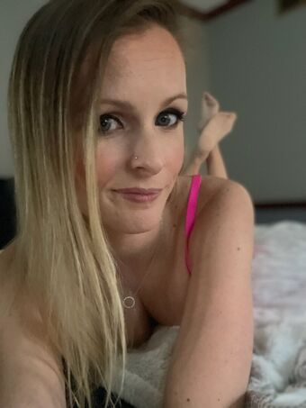 Lily Devyne Nackt Leaks OnlyFans Foto 17