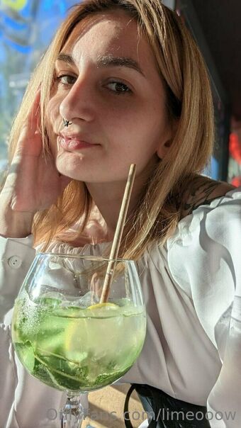 limeooow Nackt Leaks OnlyFans Foto 18