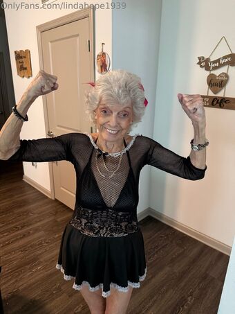 lindahope1939 Nackt Leaks OnlyFans Foto 84