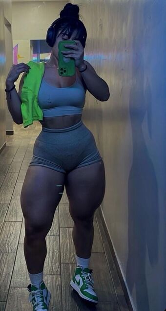 Linnnna Linnnna Nackt Leaks OnlyFans Foto 3