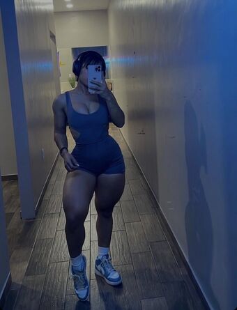 Linnnna Linnnna Nackt Leaks OnlyFans Foto 4