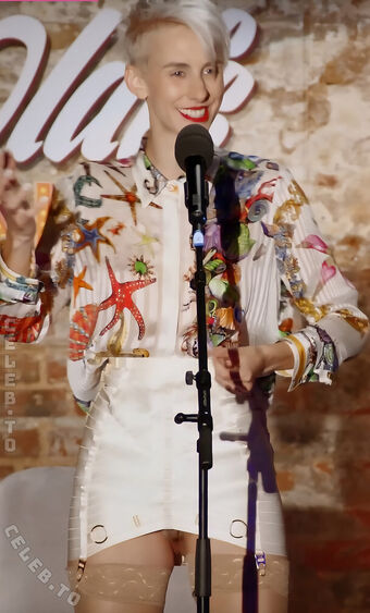 Lisa Eckhart Nackt Leaks OnlyFans Foto 36