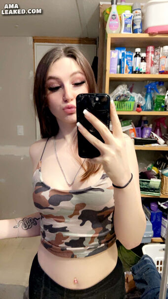 Lizzy Degner Nackt Leaks OnlyFans Foto 11