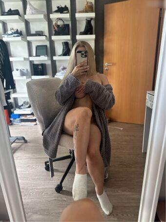 Lucy Love Nackt Leaks OnlyFans Foto 11