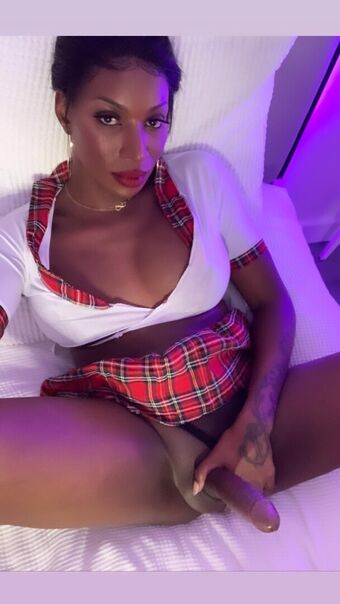 Maya Lafayette