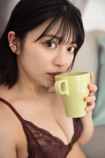 Mei Ishihama (石浜芽衣)