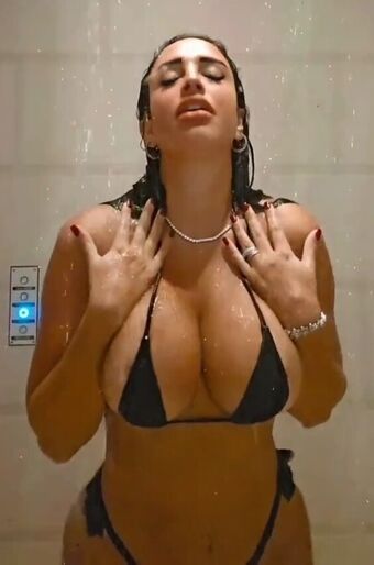 Mikaelabrbs Nackt Leaks OnlyFans Foto 15