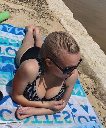 Mini Babe Nackt Leaks OnlyFans Foto 1