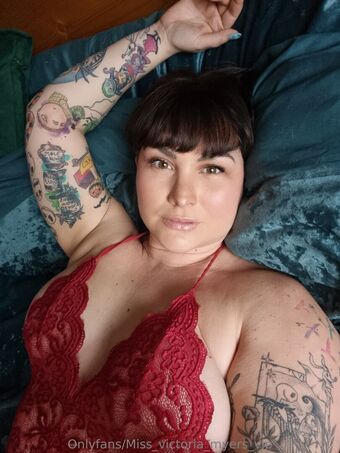 miss_victoria_myers_vip