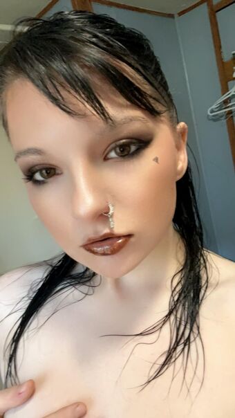 Missbehavedshay