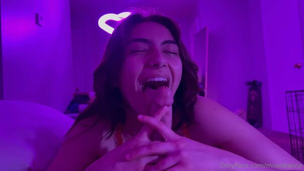 mixedtwinx Nackt Leaks OnlyFans Foto 1