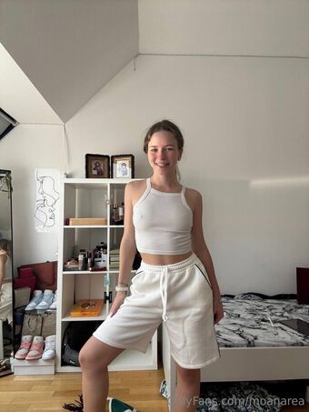 moanarea Nackt Leaks OnlyFans Foto 1