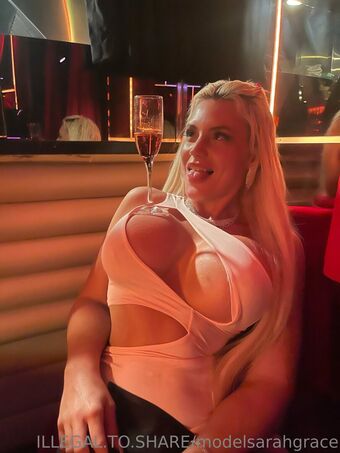 modelsarahgrace