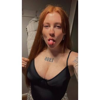 Molly Capper Nackt Leaks OnlyFans Foto 28