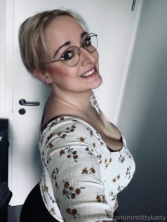 mrstittykatty