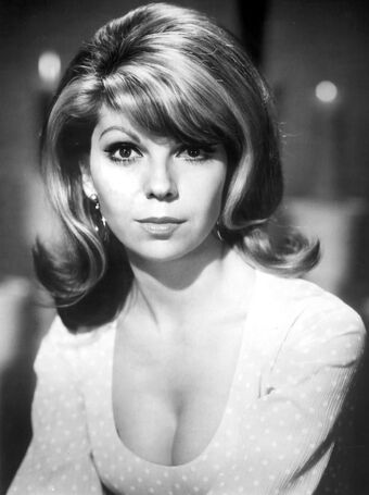 Nancy Sinatra Nackt Leaks OnlyFans Foto 7