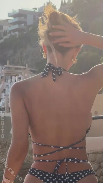 Nicola-cavanis Nackt Leaks OnlyFans Foto 964