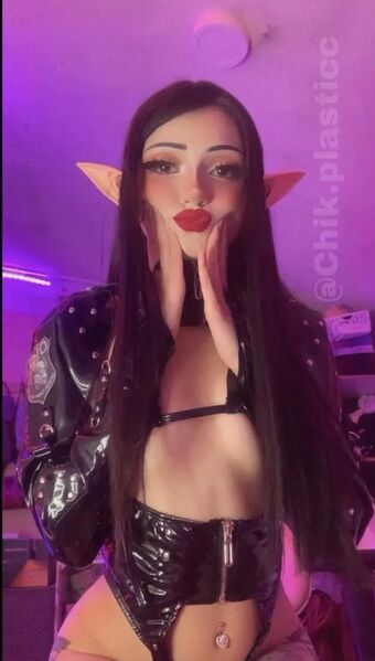 Nicoleuu