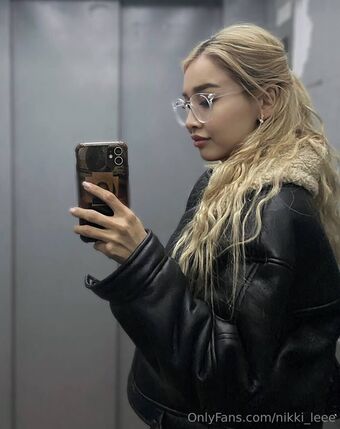 nikki_leee