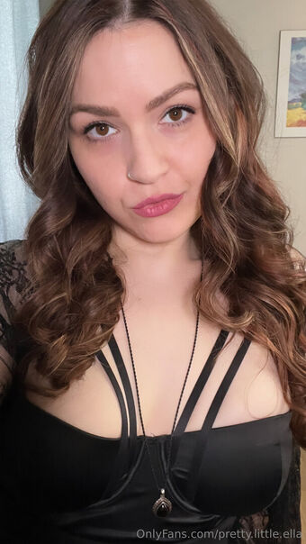pretty.little.ella Nackt Leaks OnlyFans Foto 7