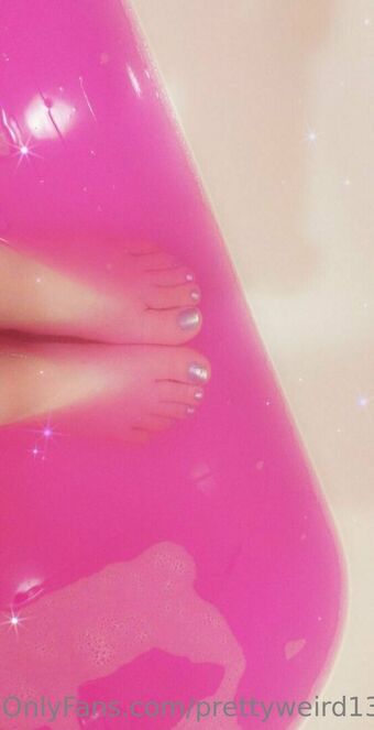 prettyweird13