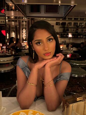 _riya.b Nackt Leaks OnlyFans Foto 53