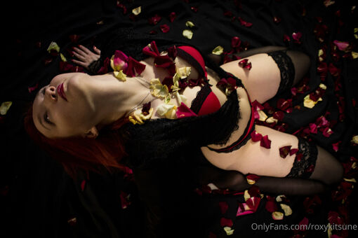 roxykitsune Nackt Leaks OnlyFans Foto 20