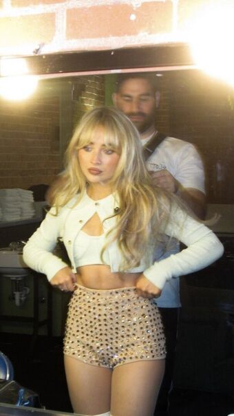 Sabrina-carpenter