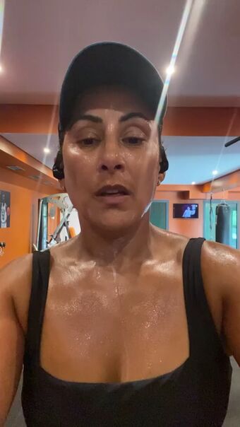 Saira Khan