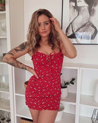 Sarah Eveliina Nackt Leaks OnlyFans Foto 16