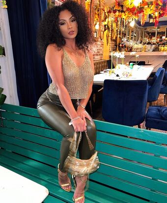 Secret_bombshell Kriz