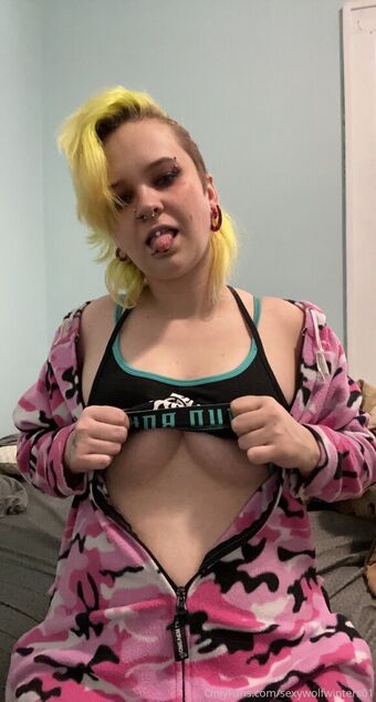 sexywolfwinters01