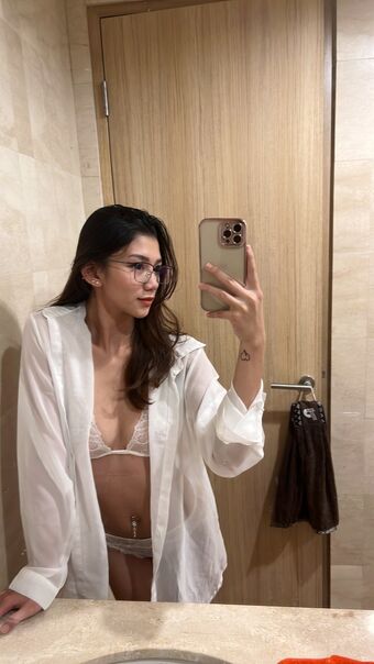 Shinta Khyuliang Nackt Leaks OnlyFans Foto 23