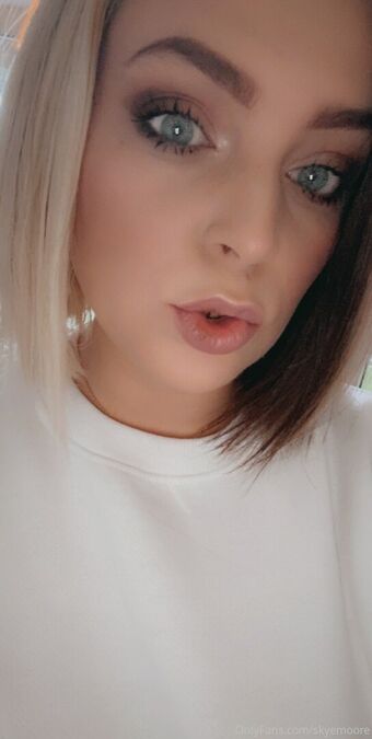 skyemoore Nackt Leaks OnlyFans Foto 30