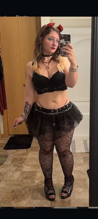 SMORGARONI Nackt Leaks OnlyFans Foto 1