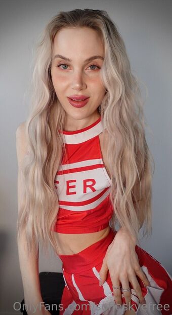 sofieskyefree Nackt Leaks OnlyFans Foto 24