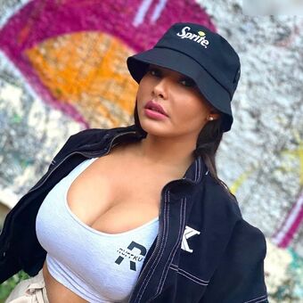 Steph Esther / iamstephalways